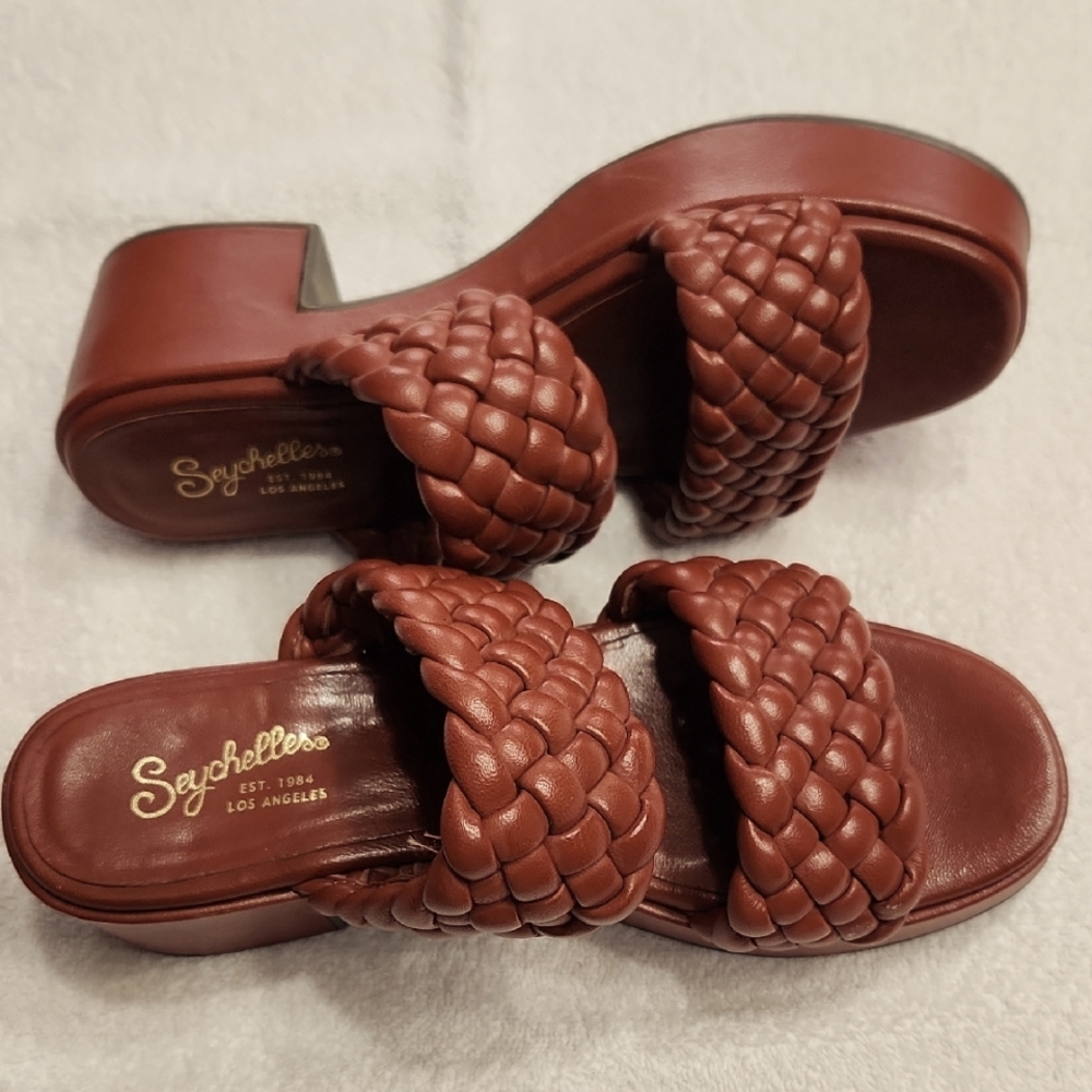 Sz 8 Seychelles Wedge Sandals